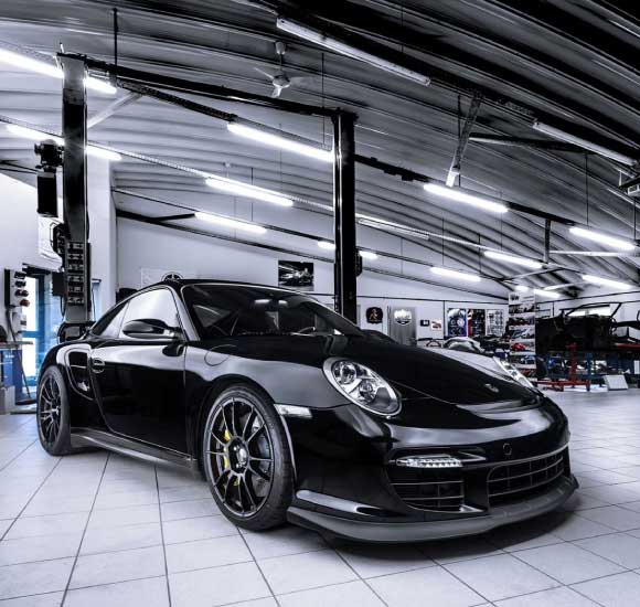 Porsche servicing Dubai