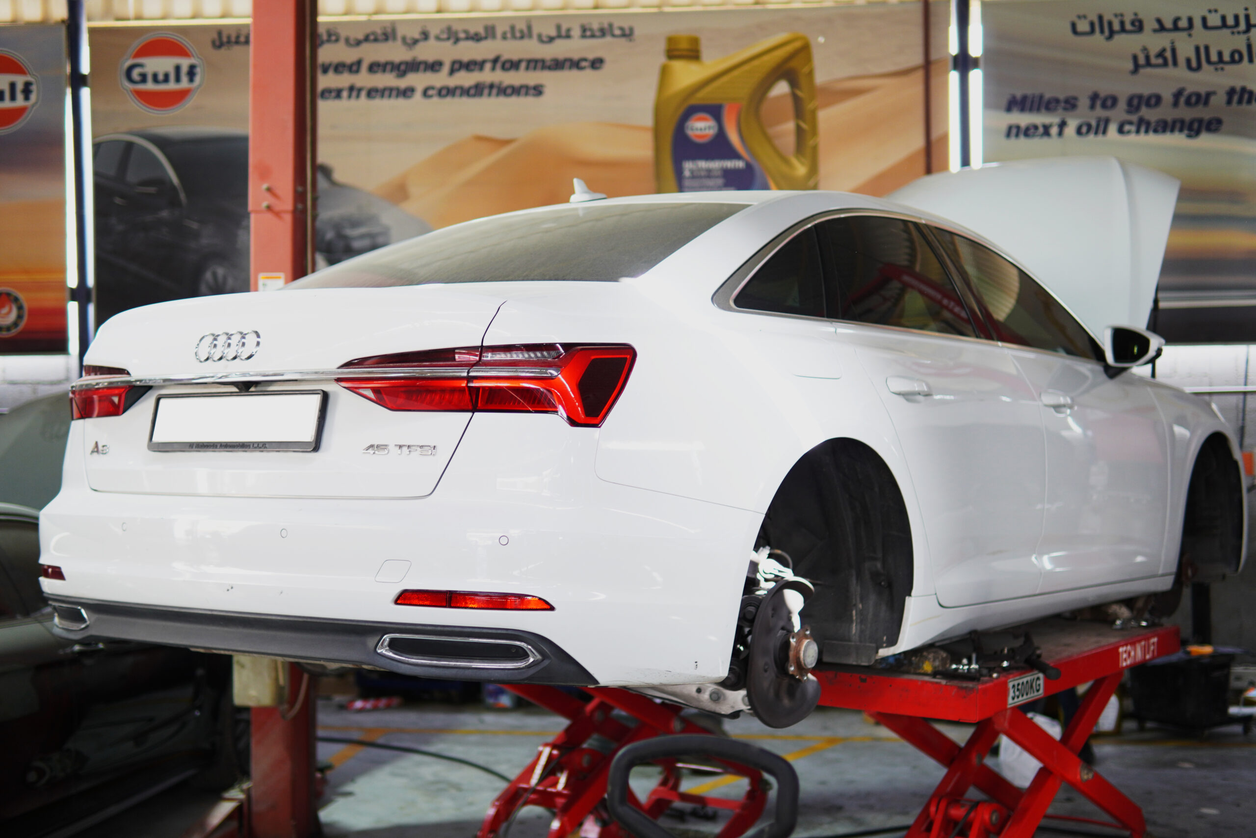 Dar al madina garage LLC-Audi Repair Dubai-
