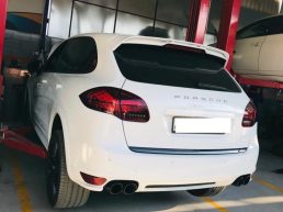 DAR AL MADINA GARAGE-PORSCHE